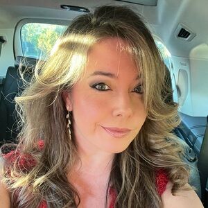 Meet your Posher, Sofia